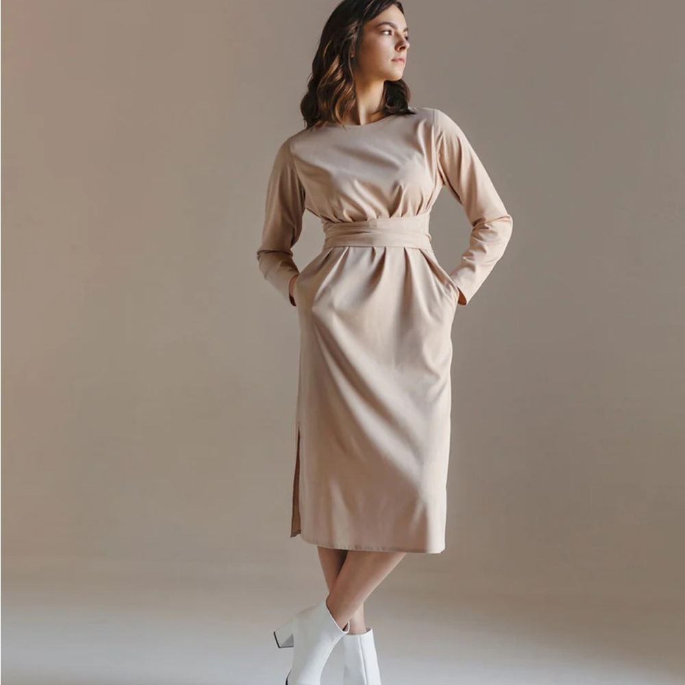 NWT Nich Linen “Audrey” Beige Midi Dress Size S